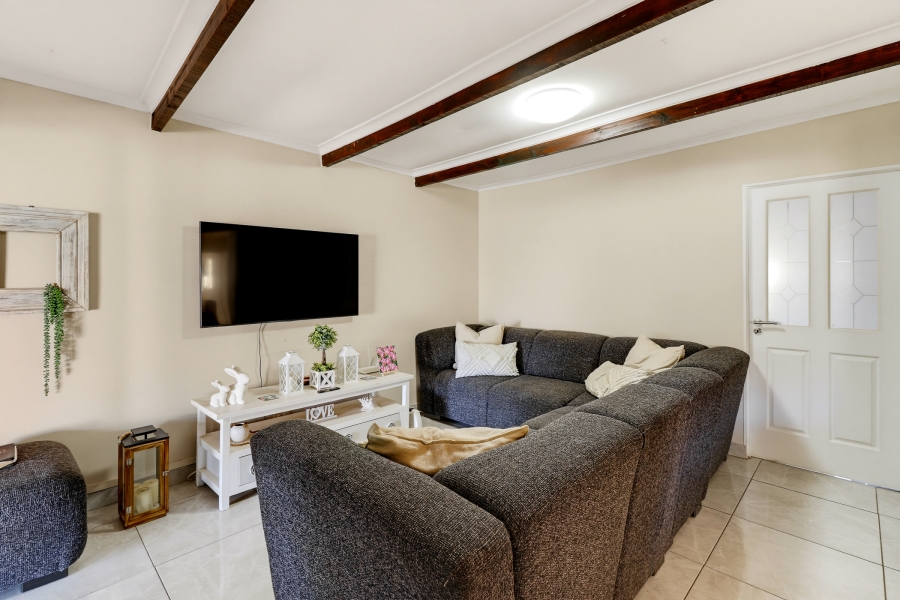 3 Bedroom Property for Sale in Pine Acres Western Cape